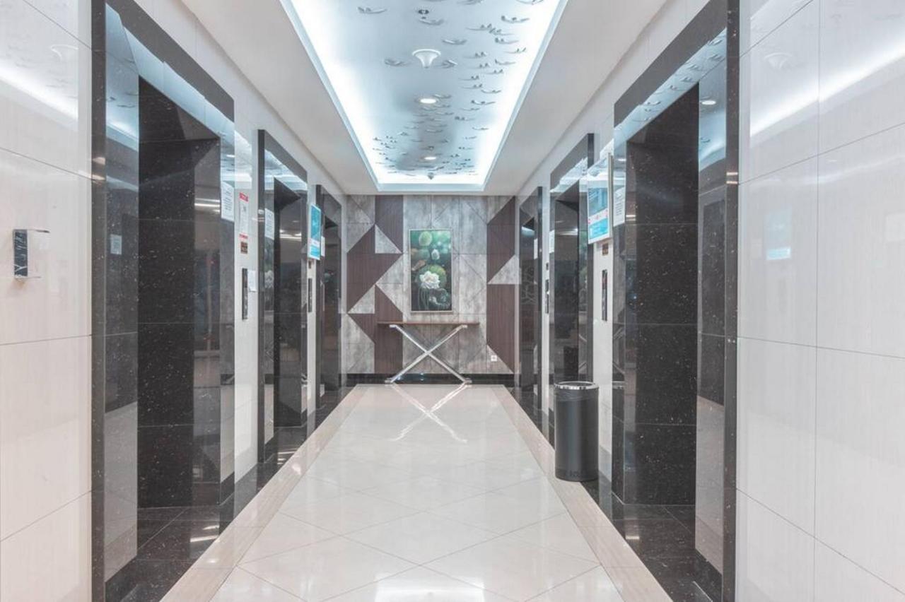 Redliving Apartemen Grand Kamala Lagoon - Kita Pro Tower Barclay North 베카시 외부 사진