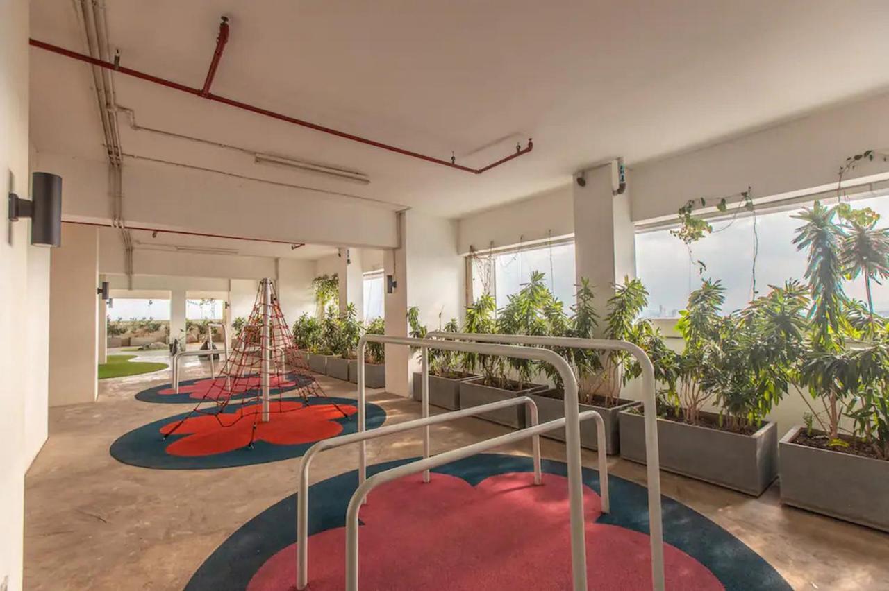 Redliving Apartemen Grand Kamala Lagoon - Kita Pro Tower Barclay North 베카시 외부 사진